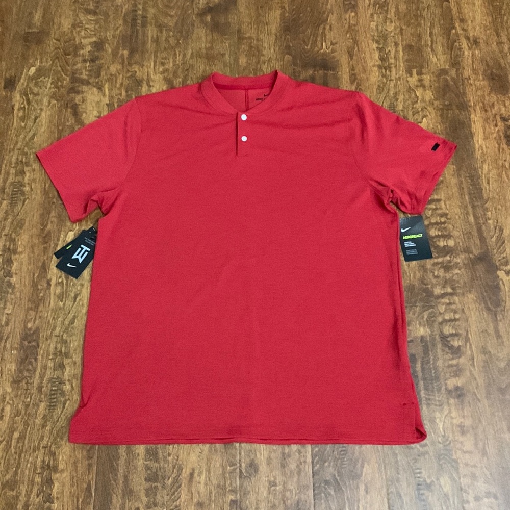 Nike Men’s Golf Tiger Woods AEROREACT Shirt Size XL